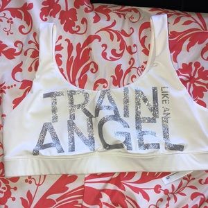 ❤️NWOT XL Victoria Secret Sports Bra❤️